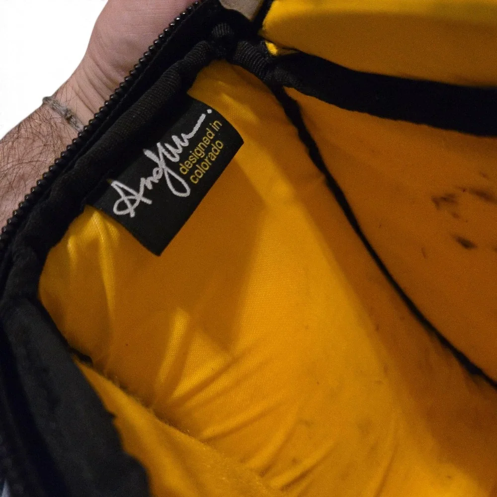 Mountainsmith‎ Descent Camera Sling Bag OS Unisex Black Yellow Padded Strap Tech